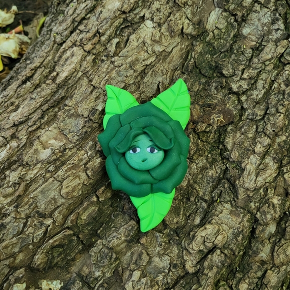Jewelry - 🥀The🥀Talking🌹Flower Pin